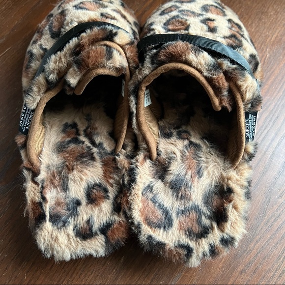 Alanui x Suicoke Furry Leopard Slides - Picture 3 of 6